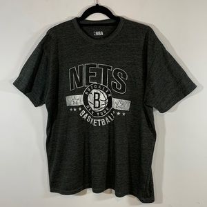 NBA NY Brooklyn Nets Basketball Graphics Mens Size XL Short Sleeve Dark Grey Tee